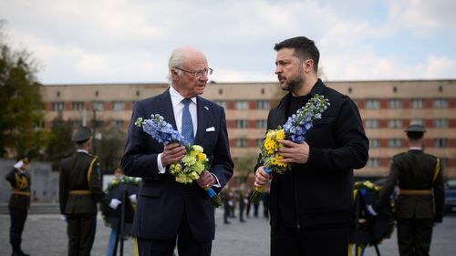 Regele Suediei, vizită oficială în Ucraina și discuții cu Volodimir Zelenski la Liov