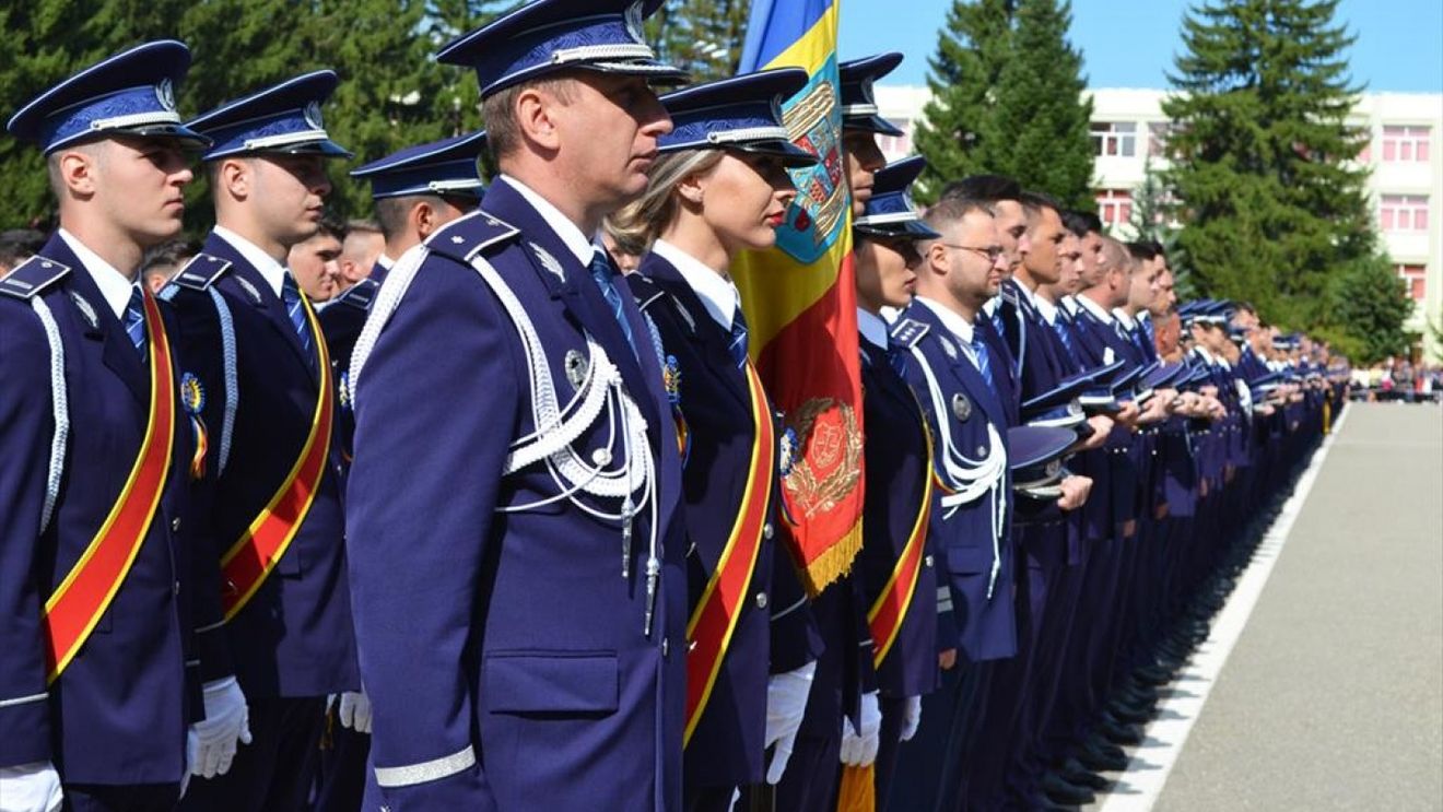 EXCLUSIV Carieră la Academia de Poliție: Un asistent universitar a fost condamnat definitiv în 2018 pentru că a divulgat unor studenți subiectele înaintea examenului de licență. În 2024, a avansat la gradul de comisar-șef și lector universitar - predă ”Tactică polițienească”