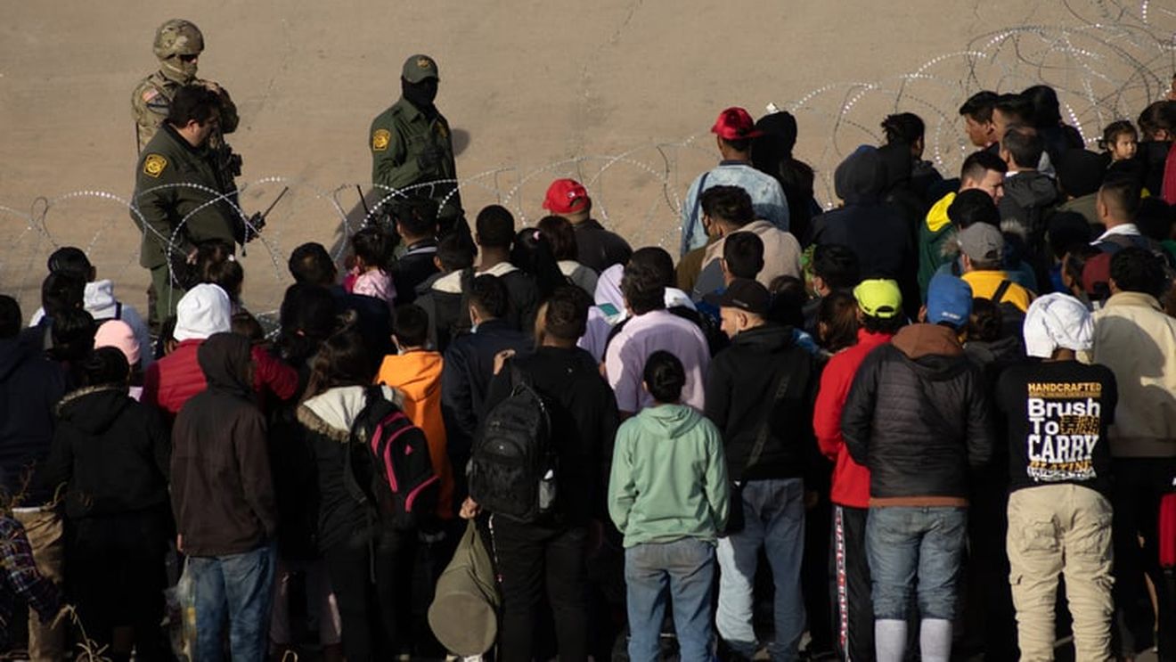 Curtea de apel din SUA respinge cererea lui Trump de a revoca statutul a mii de migranţi  care trăiesc în Statele Unite