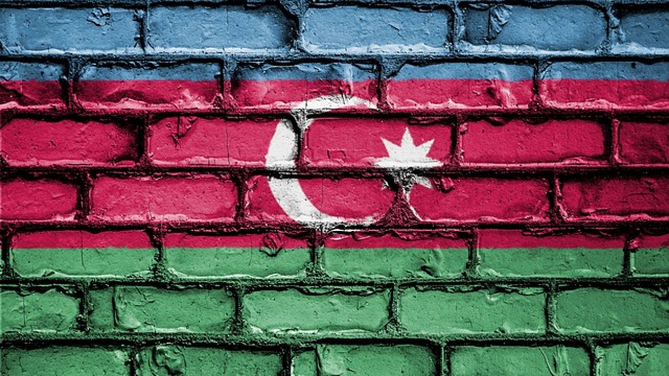 Tensiuni în relaţiile dintre Azerbaidjan şi Rusia: Poliția a făcut percheziții la sediul Sputnik din Baku / Doi presupuşi agenţi ai serviciilor de informaţii ruse, care ar fi activat sub acoperire, ca jurnaliști, au fost arestați (presa azeră)