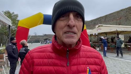 VIDEO Campion la 78 de ani. Atletul Ilie Cioca fuge 10 kilometri pe zi, după un ”mic dejun” cu 500 de flotări și 500 de abdomene. În 60 de ani a alergat de 7 ori lungimea Ecuatorului