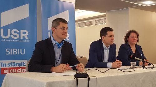Dan Barna: Susţinem candidatul care are cele mai mari şanse să o trimită pe Gabriela Firea acasă / Despre Nicuşor Dan şi Vlad Voiculescu: Acela dintre ei care va avea sprijinul bucureştenilor va avea tot sprijinul meu 100%