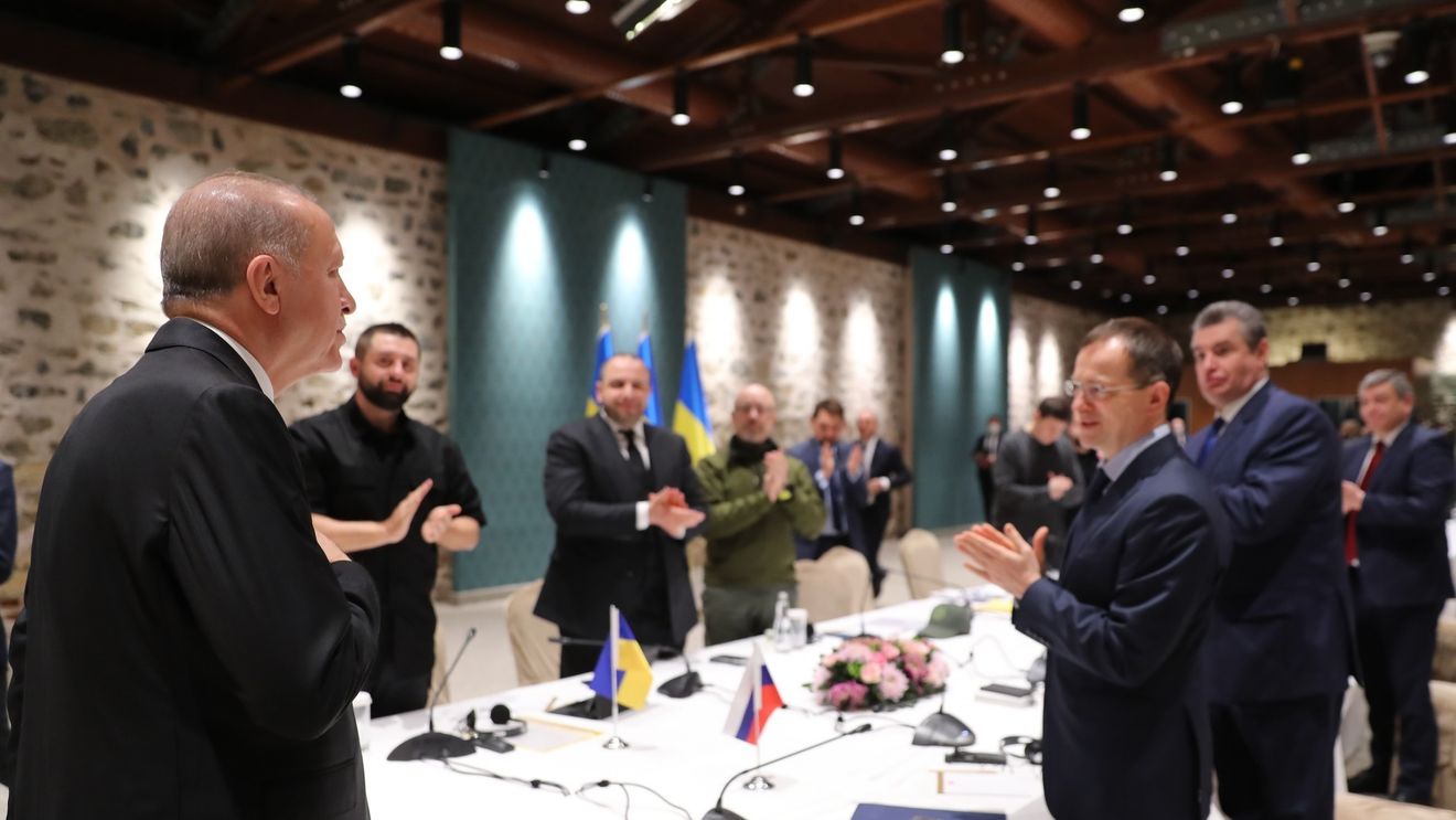 Ankara anunță că încearcă să reunească miniştrii de Externe ai Ucrainei şi Rusiei pentru o nouă discuţie peste 2 săptămâni