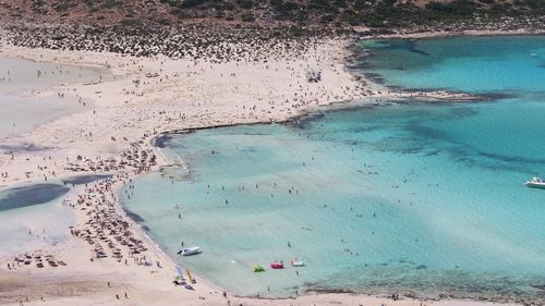 Un turist sexagenar german dat dispărut în urmă cu două zile, găsit mort pe Insula Creta. Opt turişti, majoritate în vârstă de peste 60 de ani, găsiţi morţi în această vară în Grecia
