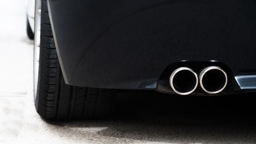 Producătorul auto Stellantis lucrează la o țeavă de eșapament pentru mașini electrice