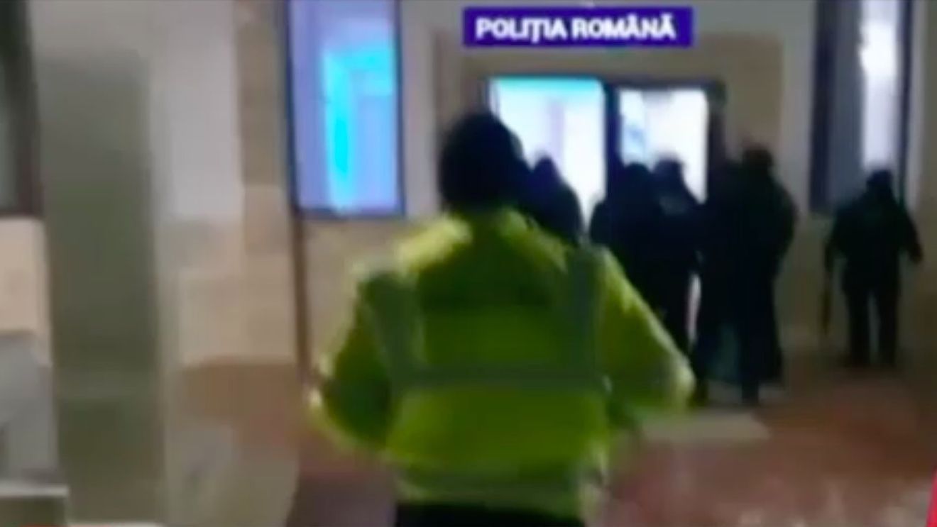 Petrecere de majorat cu peste 40 de invitați. Amenzi și pentru petrecăreți și pentru administratorii localului