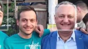 Coordonatorul filialei AUR de la Galați s-a pozat cu rusofilul Igor Dodon, fostul președinte al Republicii Moldova, un adversar declarat al unirii cu România. „A fost o glumă”