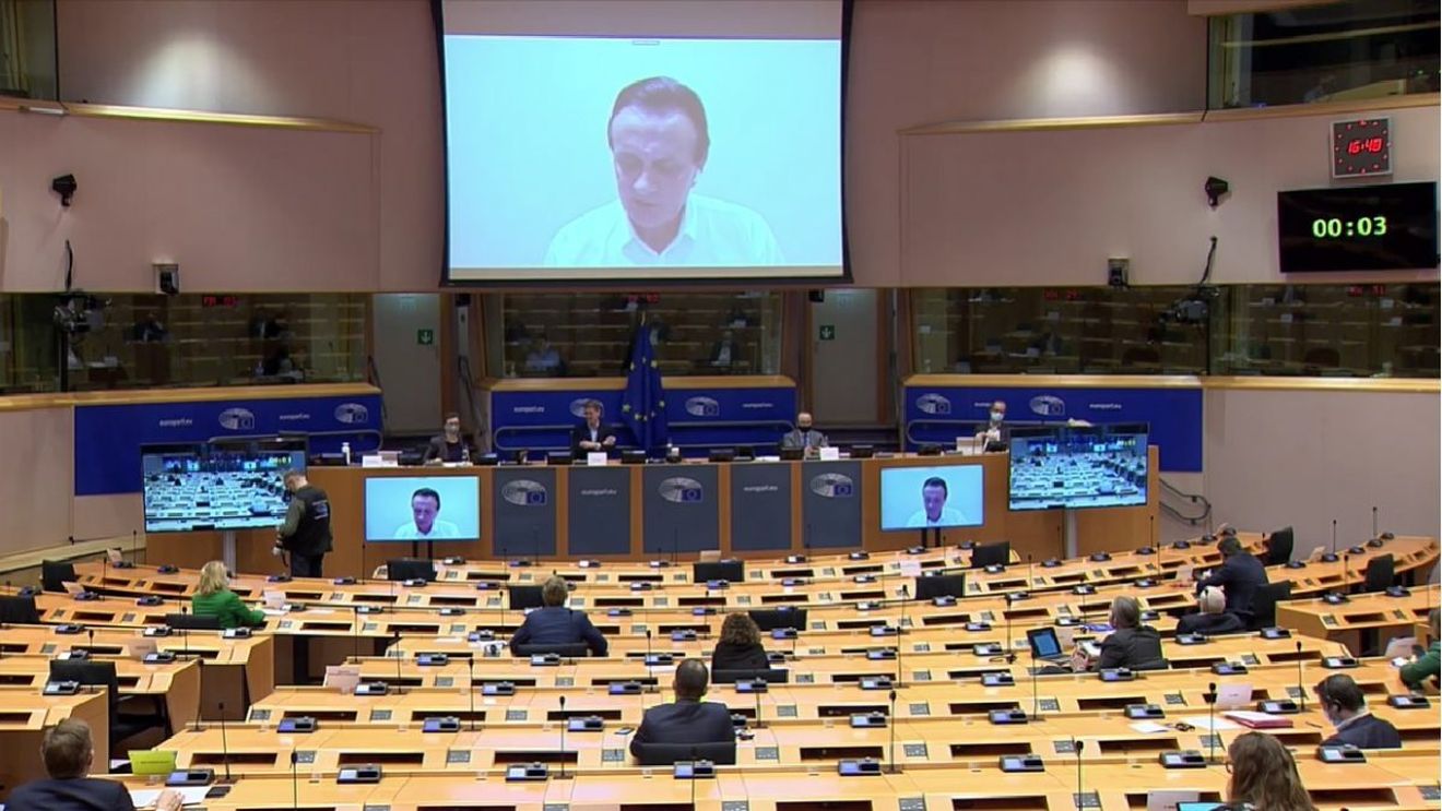 Directorul executiv AstraZeneca, sub tirul întrebărilor și criticilor în Parlamentul European: „Sunteți ca o bucată de săpun” / Oficial Pfizer: Avem nevoie de 100 de zile pentru un nou vaccin, plus perioada de aprobare
