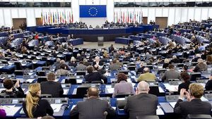 SURSE Cum vor vota luni seara europarlamentarii români proiectul de rezoluție privind sancționarea statelor care nu respectă drepturile LGBTIQ+, inclusiv România