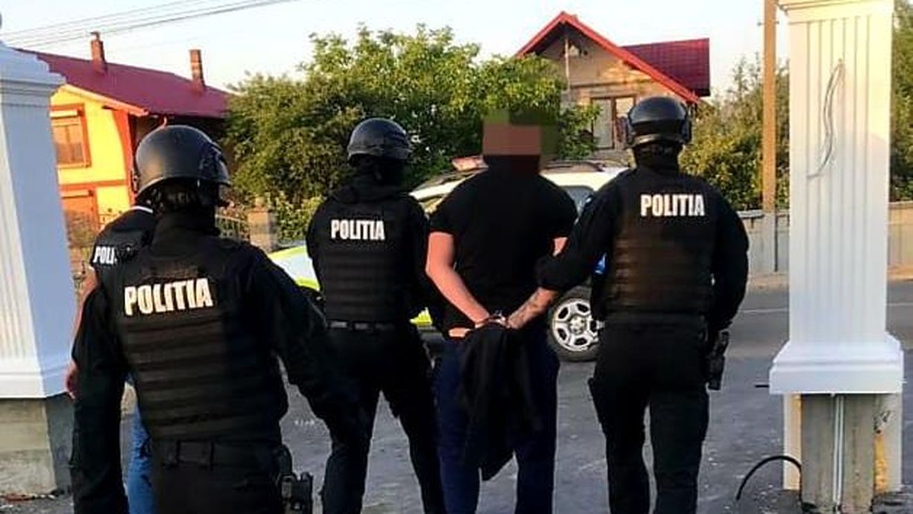 Bihor: 9 persoane în arest preventiv și alte 3 în arest la domiciliu pentru că au hărțuit o adolescentă care a fost violată