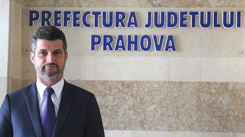 Prahova: După ce a fost acuzat că joacă politic, prefectul a emis ordin de încetare a mandatului înainte de termen pentru primarul comunei Păuleşti, Tudor Sandu, care a plecat de la PSD şi candidează pentru un nou mandat sub sigla PNL