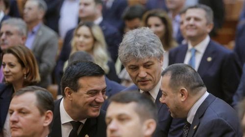 Lege adoptată la propunerea lui Cătălin Rădulescu ”pentru evitarea infracțiunii de conflict de interese”: Parlamentarii pot intermedia relația dintre potenţialii investitori şi autorităţile locale