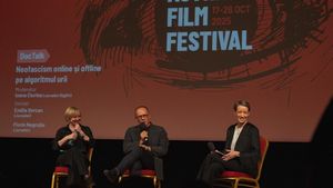 Astra Film Festival începe în forță. Ziua a doua continuă cu documentare spectaculoase și un DocTalk despre „înotul împotriva sistemului”(Parteneriat)