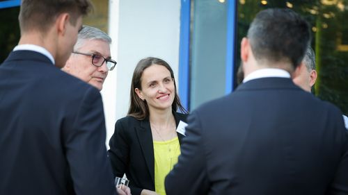 Ministrul român de Externe, Oana Ţoiu, face marţi o vizită de lucru în Republica Moldova  / Va fi primită de Maia Sandu / Primarul Chişinăului ameninţă că o dă în judecată
