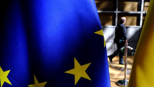 Parlamentul bulgar a votat pentru ridicarea veto-ului asupra deschiderii negocierilor de aderare a Macedoniei de Nord la UE