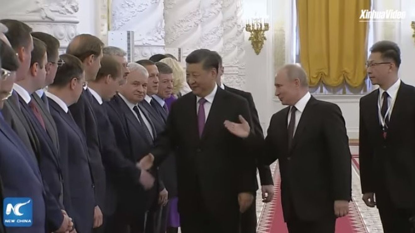 Kremlinul, după ce Biden l-a comparat pe Xi cu Putin, declară că ambii lideri se opun exportului de democraţie de către SUA