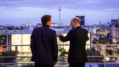 ANALIZĂ Problemele lui Macron și Scholz vulnerabilizează Europa