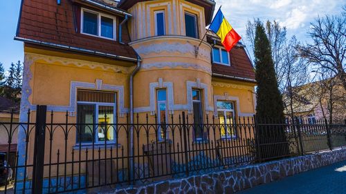 Muniţie găsită în curtea Protopopiatului Ortodox de la Miercurea-Ciuc / Cele 140 de cartușe provin, cel mai probabil din al Doilea Război Mondial