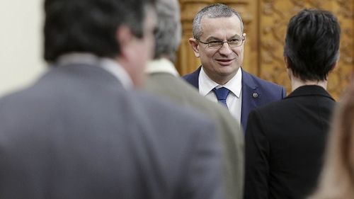 Csaba Asztalos: Ordonanța privind predarea Limbii române la minorități se aplică anul acesta, în mod constituțional