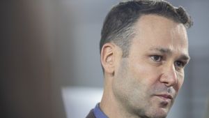 Robert Negoiţă, după punerea sub urmărire penală de către DNA: Am procedat corect şi în interesul comunităţii