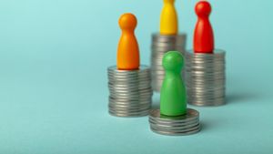 Salariul mediu din România a ajuns în februarie la 5351 de lei. A crescut cu aproape 10% față de anul trecut