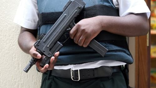 Cinci femei au fost arestate în sudul Franţei în legătură cu plănuirea unui atac islamist