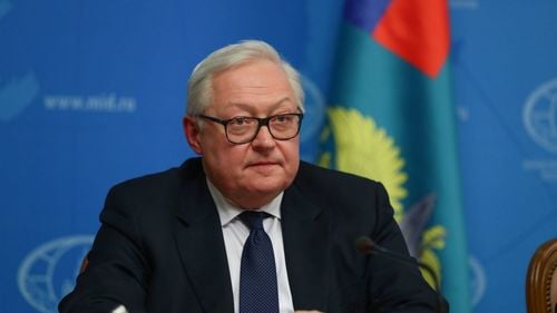 Ministrul adjunct de externe al Rusiei spune că discuțiile cu Ucraina sunt "inutile" după ce SUA au acceptat să trimită tancuri