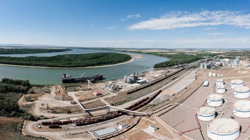 EXCLUSIV Cine este Natalia Madjar, reprezentanta unui holding învins de România în cursa pentru achiziția Portului Giurgiulești din Republica Moldova care contestă vehement decizia