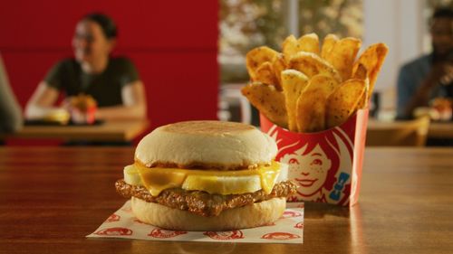 Celebrul lanț de restaurante fast-food Wendy's intră în România și caută francizați