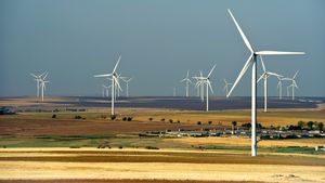 Grecia va colabora cu România şi Bulgaria pentru a combate creşterea preţurilor la energie. Ministrul elen spune că piaţa unificată a energiei electrice din UE nu funcţionează pentru sud-estul Europei. Atena va trimite o scrisoare Comisiei Europene