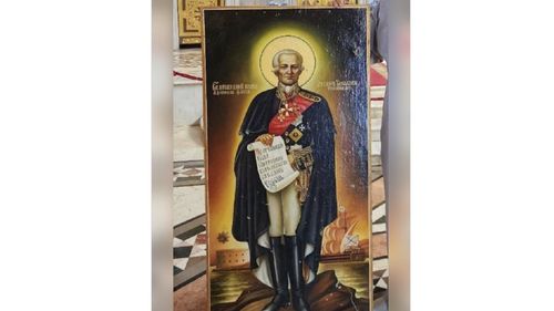 Autoritățile din Sevastopol vorbesc despre un miracol: o icoană a scăpat întreagă în urma atacului cu rachete asupra cartierului general al marinei rusești din Marea Neagră / Icoana înfățișează un comandant naval rus canonizat
