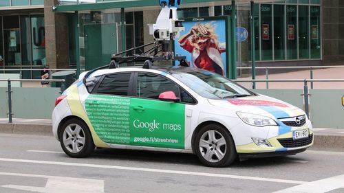 Maşinile Google Street View revin de mâine în România pentru actualizarea imaginilor din peste o sută de localităţi