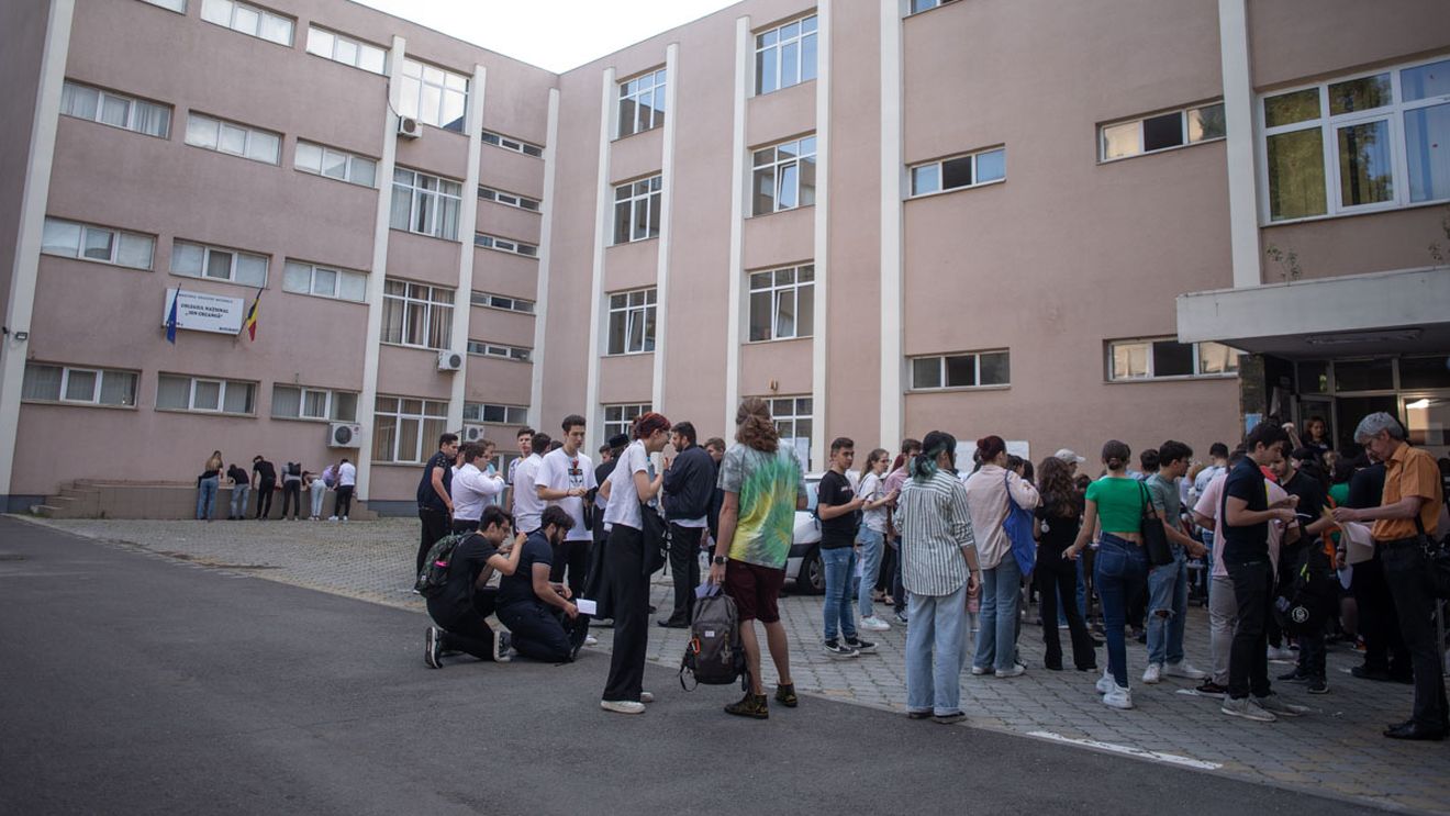 Peste 176.000 de elevi termină astăzi clasa a VIII-a / Calendarul Evaluării Naționale 2024