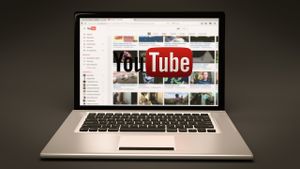 Peste 20% dintre videoclipurile afișate noilor utilizatori YouTube sunt generate cu ajutorul AI
