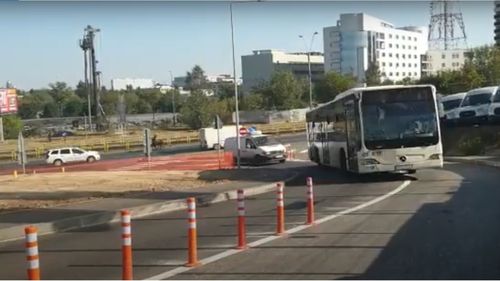 VIDEO FOTO UPDATE Pasajul Ciurel le pune probleme șoferilor de pe autobuzele STB