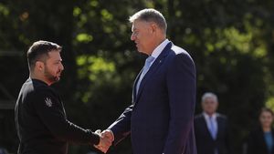 Președintele Iohannis: Trebuie să intensificăm şi să urgentăm eforturile coordonate la nivel european pe palierul de sprijin militar pentru Ucraina
