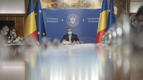 Executivul a prorogat cu un an termenele privind obligaţia depunerii declaraţiilor de avere şi de interese certificate cu semnătură electronică