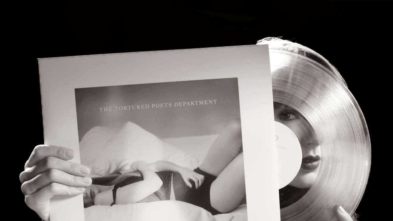 Noul album al lui Taylor Swift a devenit cel mai difuzat pe Spotify într-o zi / Piesele sunt despre experiențele de dragoste ale artistei, pierdere și suferință