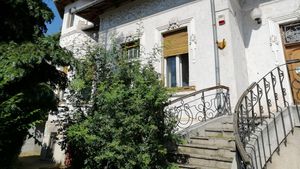 Vila lui Nicolae Ceaușescu din Oradea a fost vândută pentru 3,5 milioane de lei / Clădirea istorică, cu elemente Art Nouveau, aparținea Consiliului Județean Bihor