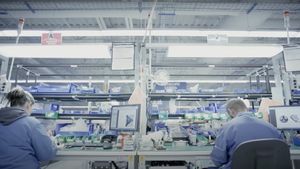 Dezvoltatorul şi producătorul american de roboţi chirurgicali Intuitive Surgical vrea să investească în Bulgaria peste 80 de milioane de leva