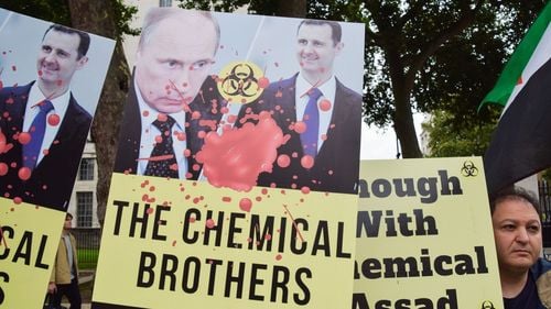 Bashar al-Assad a fugit din țară și a primit azil politic la Moscova. Opoziția din Siria a preluat puterea după 50 de ani de dictatură a familiei Assad