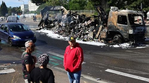 „Trecutul colonial” şi „rasismul instituţional” se află la originea violenţelor urbane din Franţa, acuză Erdogan