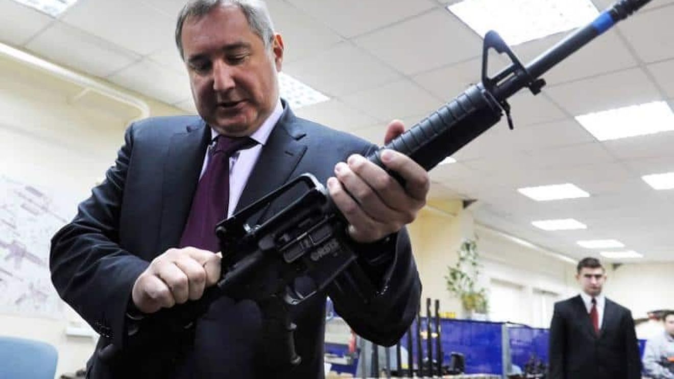 Vladimir Putin l-a demis pe șeful agenției spațiale ruse, Dmitri Rogozin