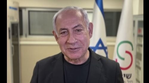 VIDEO Netanyahu le-a transmis israelienilor că a ajuns la spital din pricina deshidratării: „Am stat în soare, fără pălărie şi fără apă”