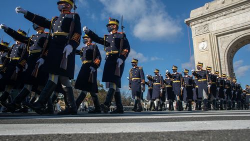 Ziua Porţilor Deschise la Brigada 30 Gardă „Mihai Viteazul”, sâmbătă, la sediul unităţii din Bucureşti