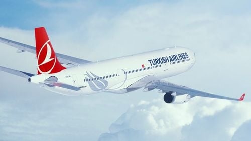 VIDEO Momentul în care avionul Turkish Airlines a ratat aterizarea pe aeroportul Otopeni, surprins de ziaristul Adelin Petrișor/ În urmă cu două săptămâni ziaristul a mai experimentat o aterizare ratată la Sarajevo