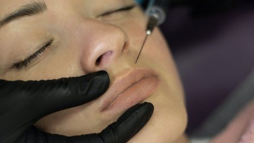 Adepții Botox cred că întrebarea „Ar trebui să?” devine „Când ar trebui să încep tratamentul?"