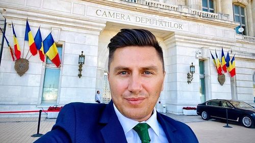 Deputatul PMP Constantin Codreanu a fost rănit într-un accident, pe şoseaua de centură a municipiului Focşani și va fi transportat cu ambulanța la București