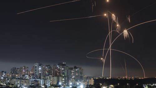 Ministrul Apărării anunță că România va importa sistemul Iron Dome, care protejează Israelul / ”O să ne protejeze și pe noi. Fie că e vorba de aeroporturi, de baze militare sau, Doamne ferește, să fie nevoie să ne apărăm orașele”