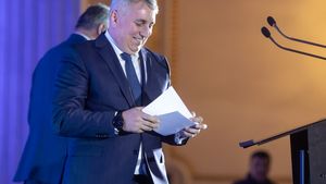Lucian Bode, după ce Consiliul Național de Etică a spus că nu a plagiat: A fost o campanie mizerabilă, o campanie politică dusă de USR